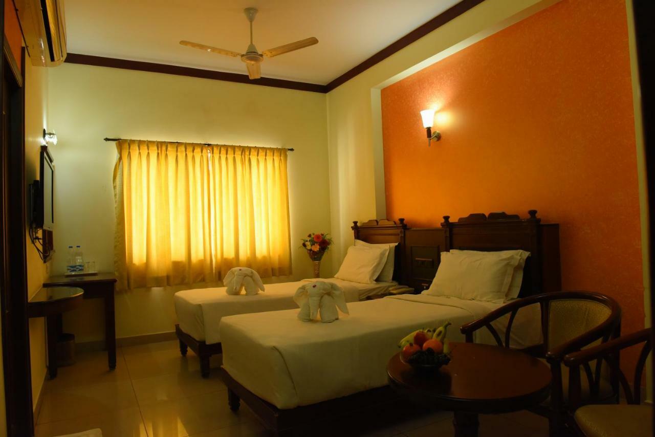 Chendhoor Residency Hotel Tiruchirappalli Exterior foto